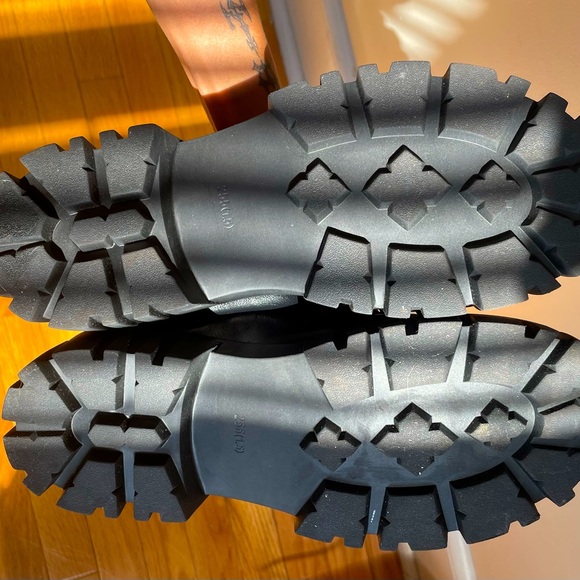 Platform Loafers sz. 9 (Like new) - Picture 4 of 4